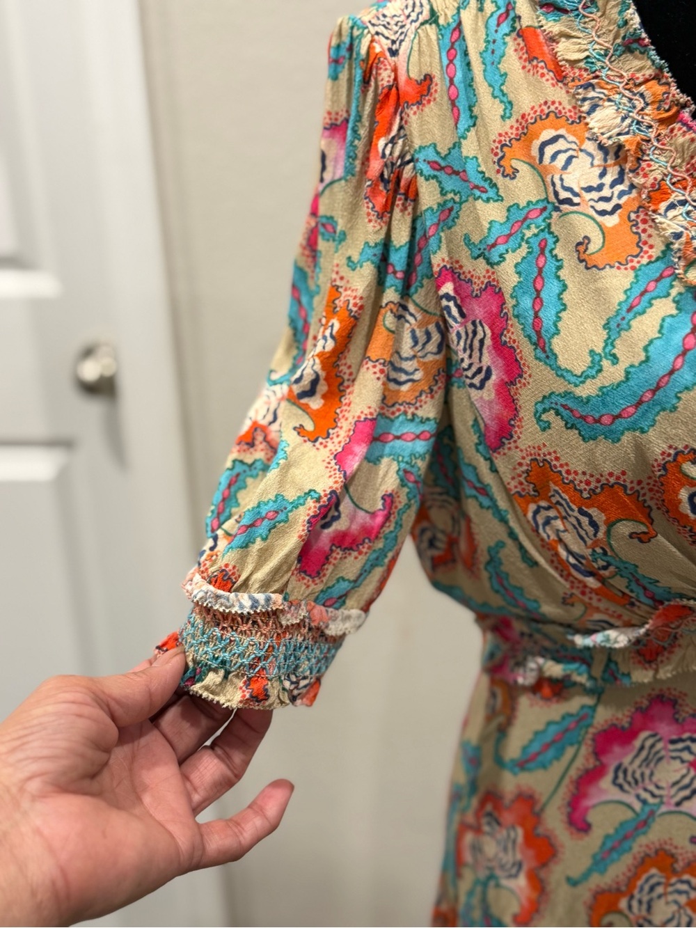 SALONI Cream Multicolor Floral V-Neck Maxi Dress - Picture 6 of 10